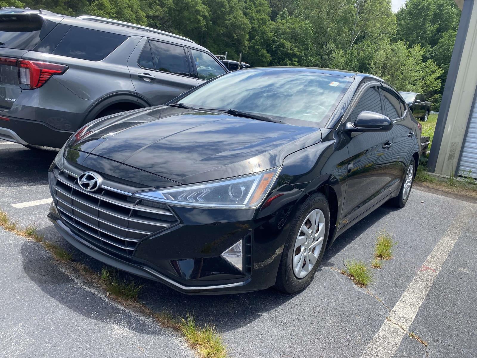 2020 Hyundai Elantra SE