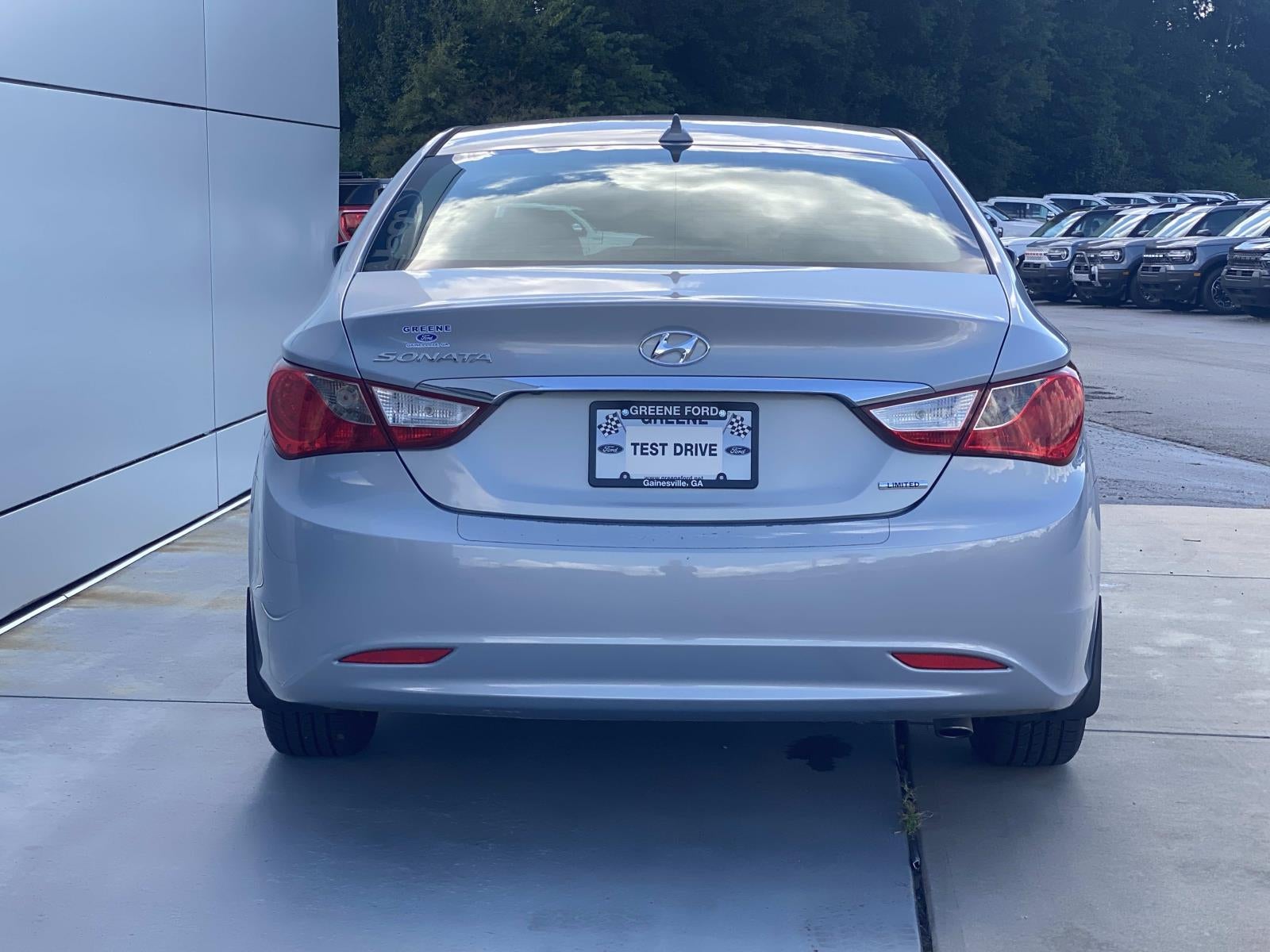 2013 Hyundai Sonata 4dr Sdn 2.4L Auto Limited photo 5