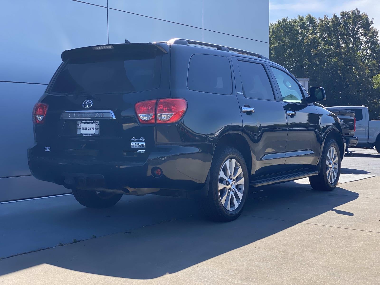 2016 Toyota Sequoia 4WD 5.7L FFV Limited (Natl)