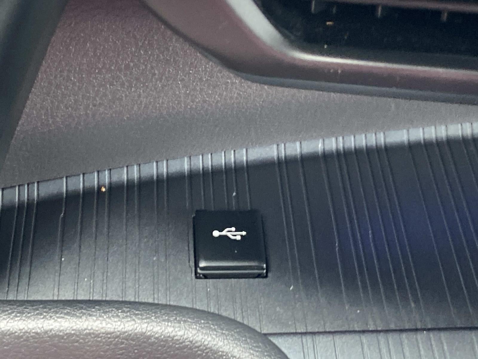 2021 Toyota Sienna XSE FWD 7-Passenger (Natl)