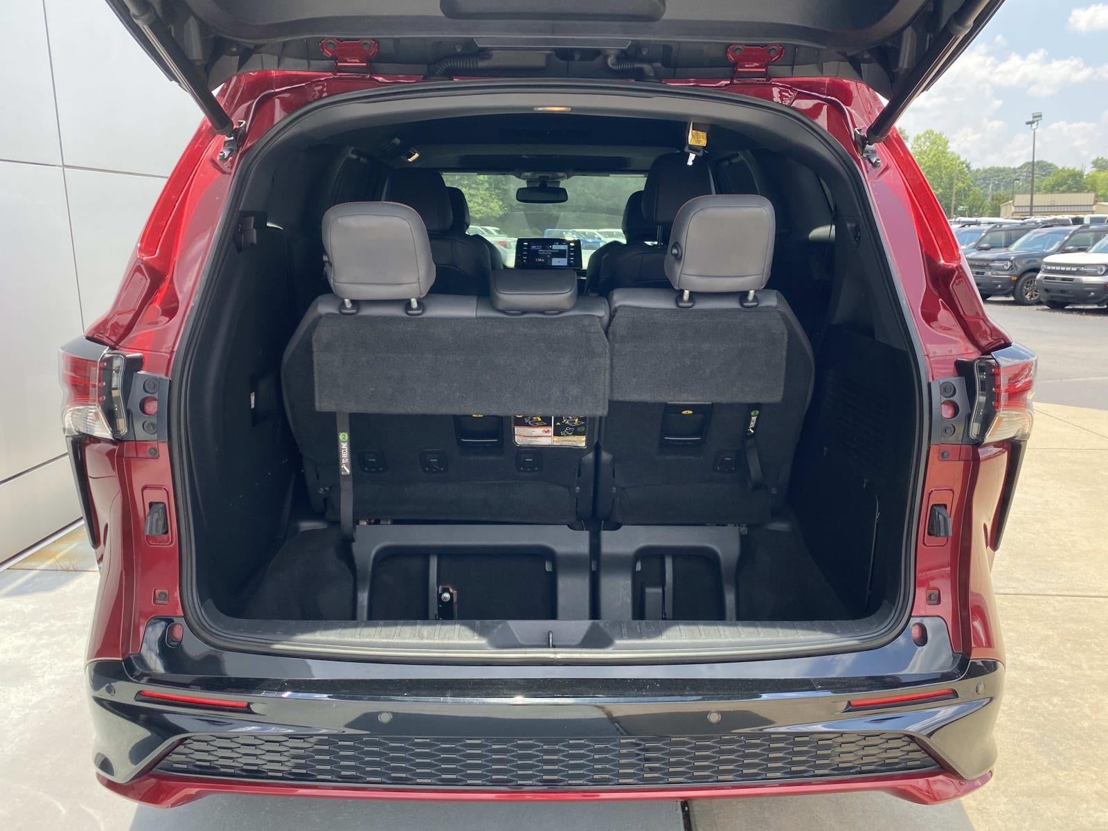 2021 Toyota Sienna XSE FWD 7-Passenger (Natl)