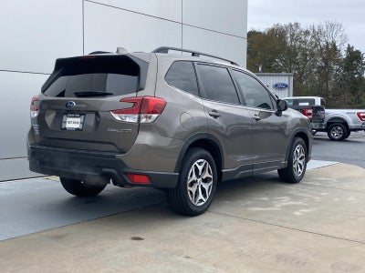 2021 Subaru Forester Premium CVT