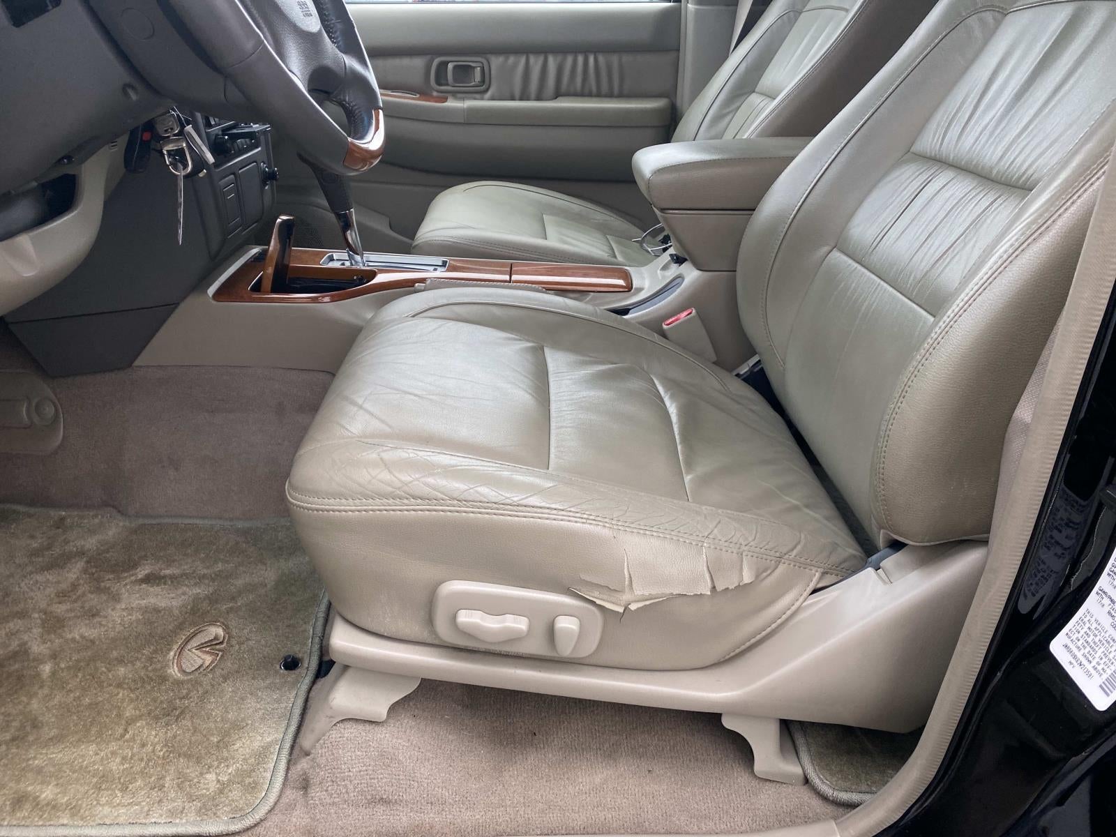 2002 INFINITI QX4 4dr SUV Luxury