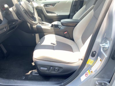 2019 Toyota RAV4 XLE FWD (Natl)