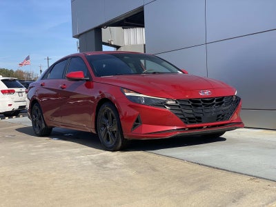 2022 Hyundai Elantra SEL IVT