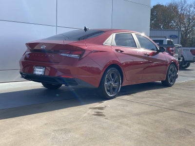2022 Hyundai Elantra SEL IVT