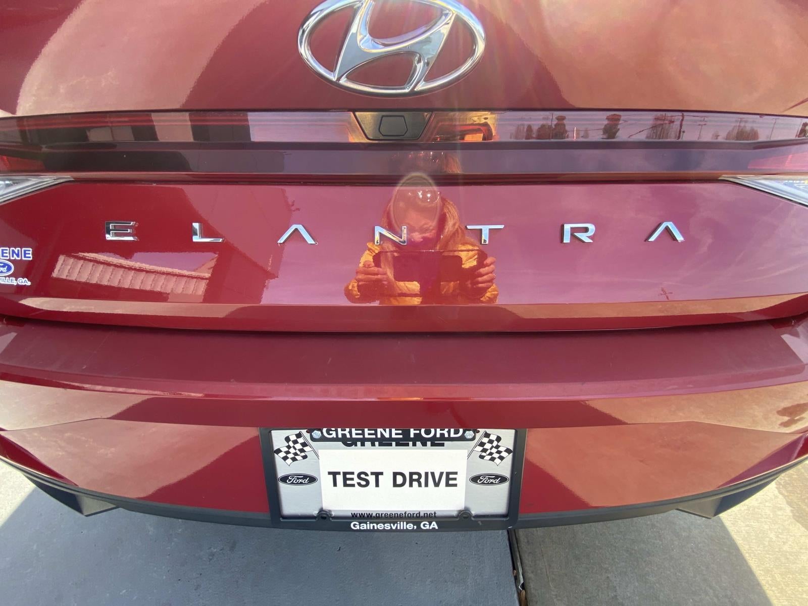 2022 Hyundai Elantra SEL IVT