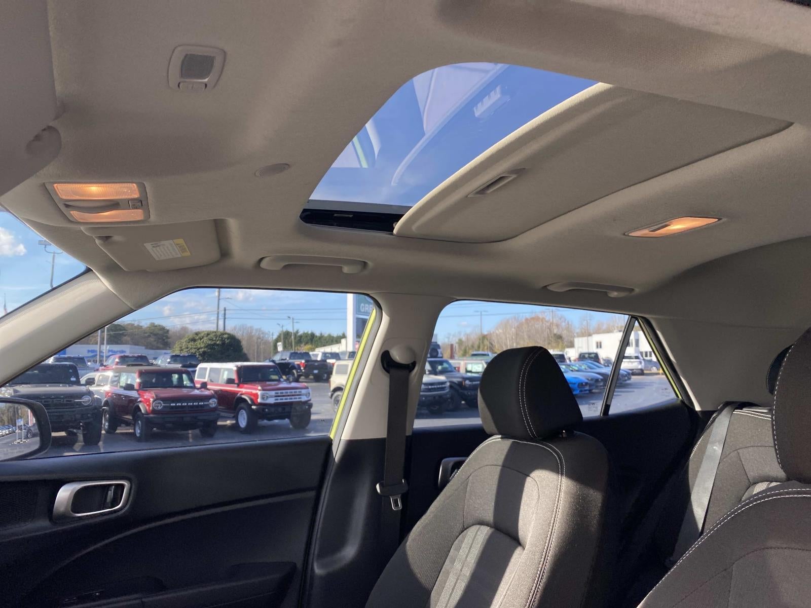 2023 Hyundai Venue SEL IVT