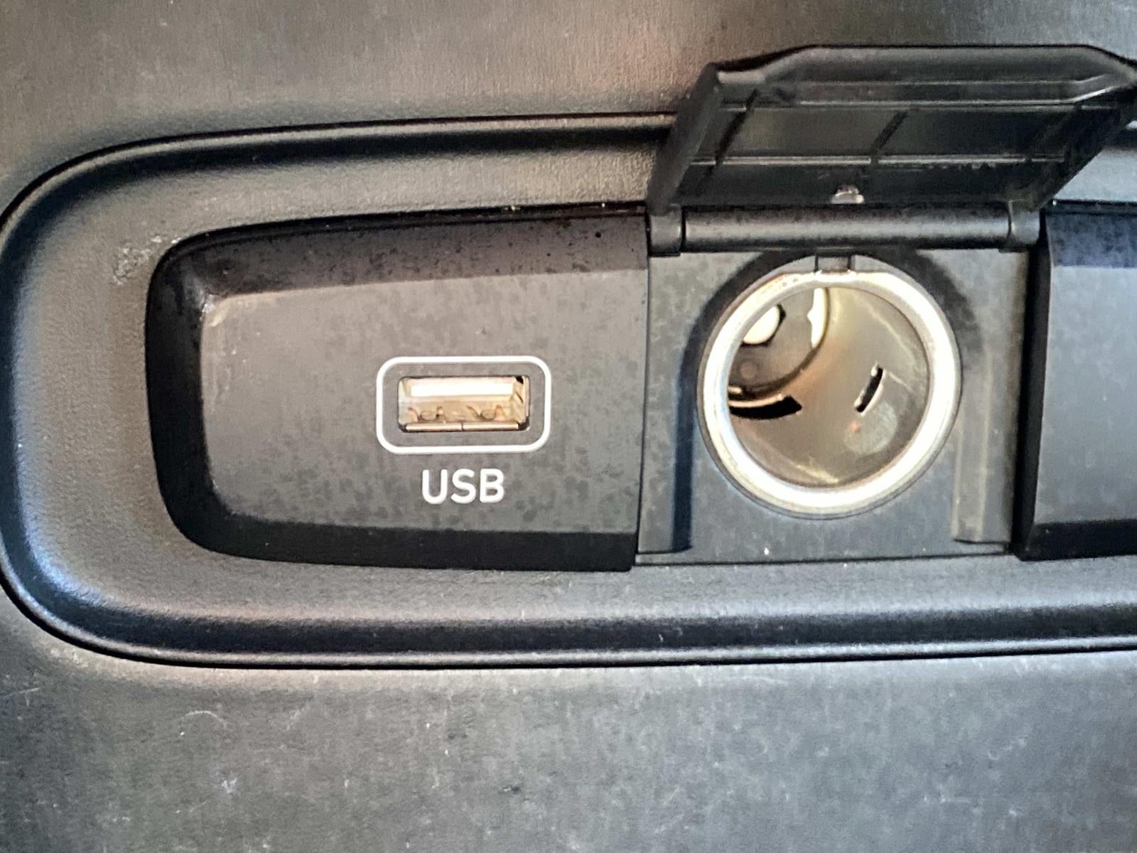 2023 Hyundai Venue SEL IVT