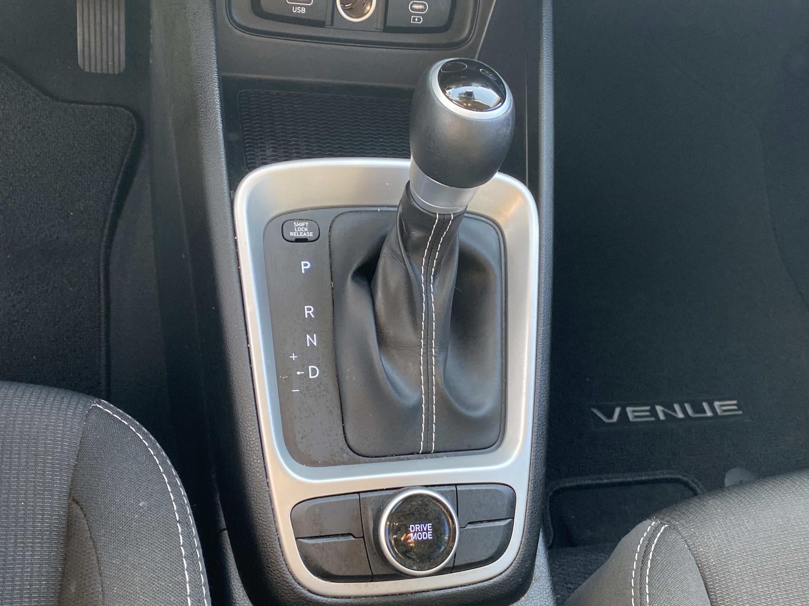 2023 Hyundai Venue SEL IVT