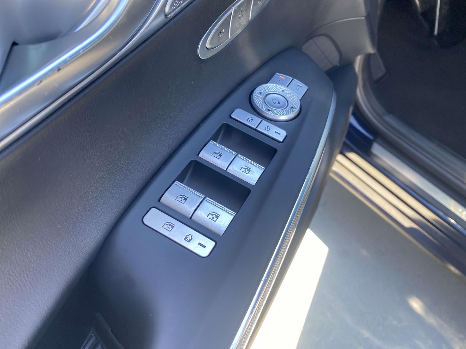2022 Genesis GV70 2.5T AWD