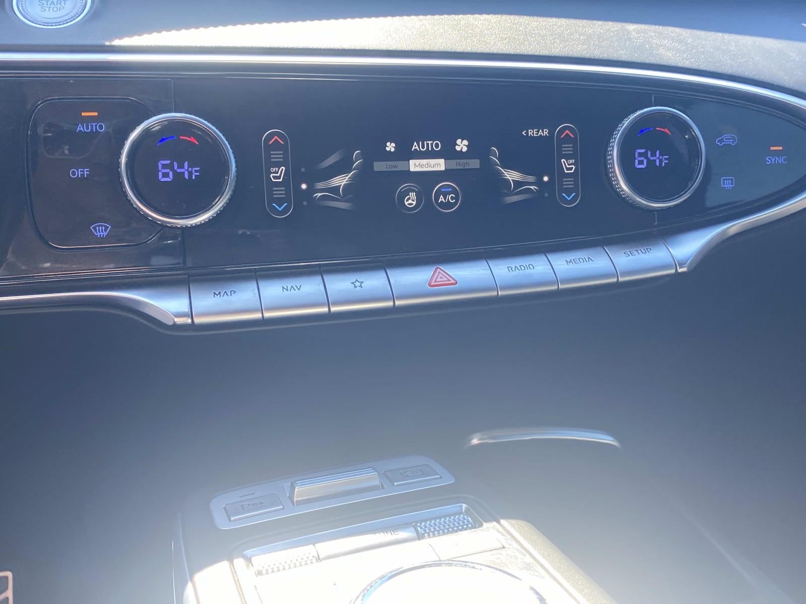 2022 Genesis GV70 2.5T AWD