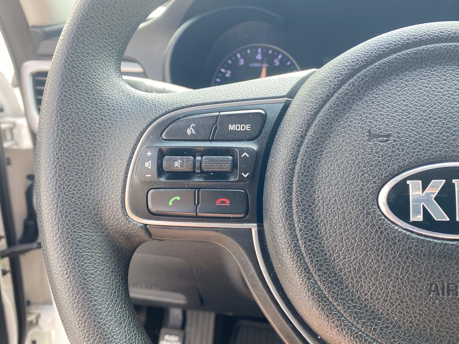 2016 Kia Optima 4dr Sdn LX