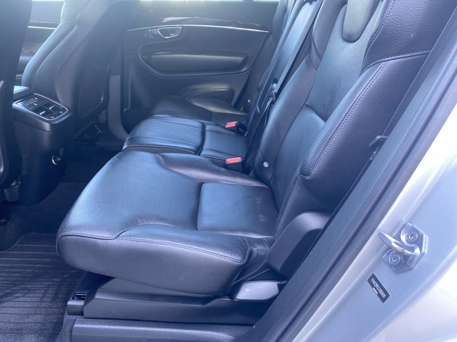 2018 Volvo XC90 T6 AWD 7-Passenger Momentum