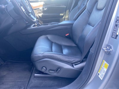 2018 Volvo XC90 T6 AWD 7-Passenger Momentum