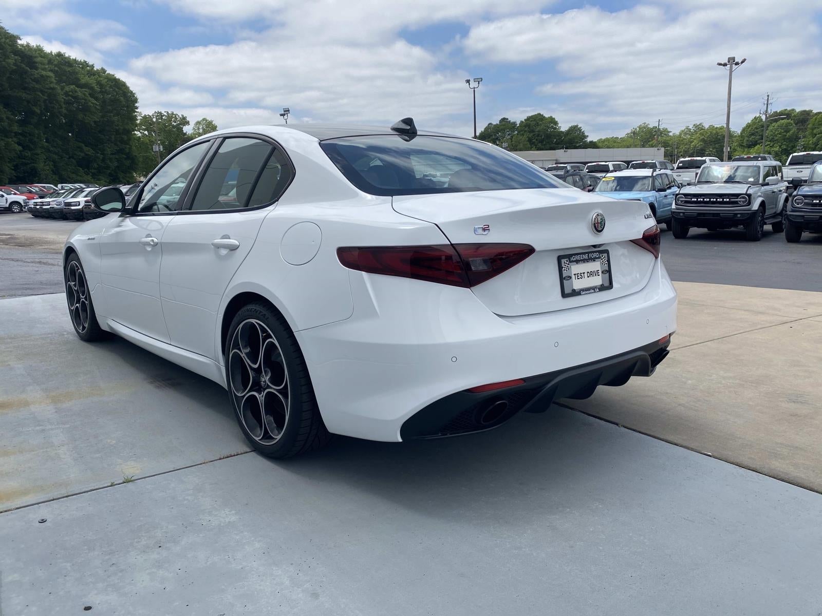 2022 Alfa Romeo Giulia Veloce RWD