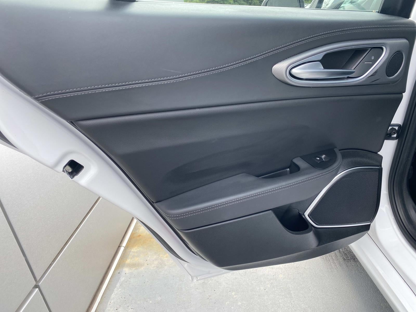 2022 Alfa Romeo Giulia Veloce RWD