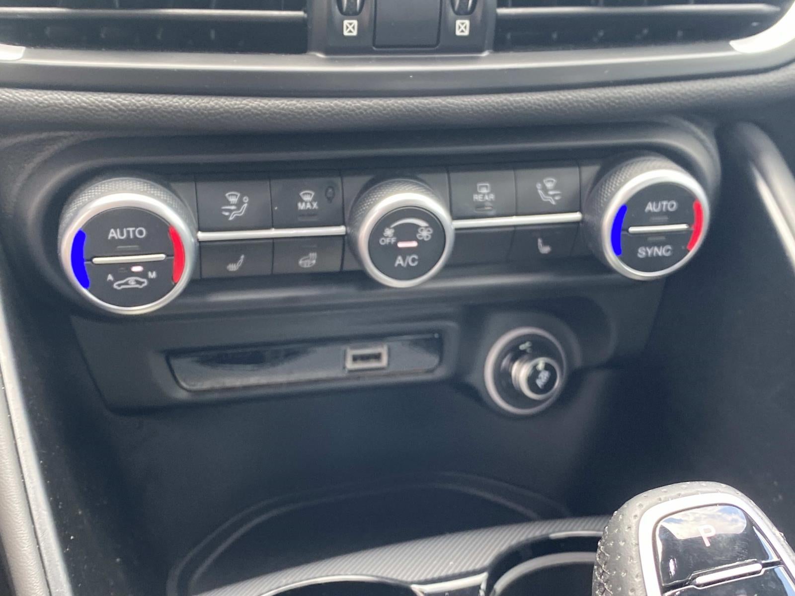 2022 Alfa Romeo Giulia Veloce RWD